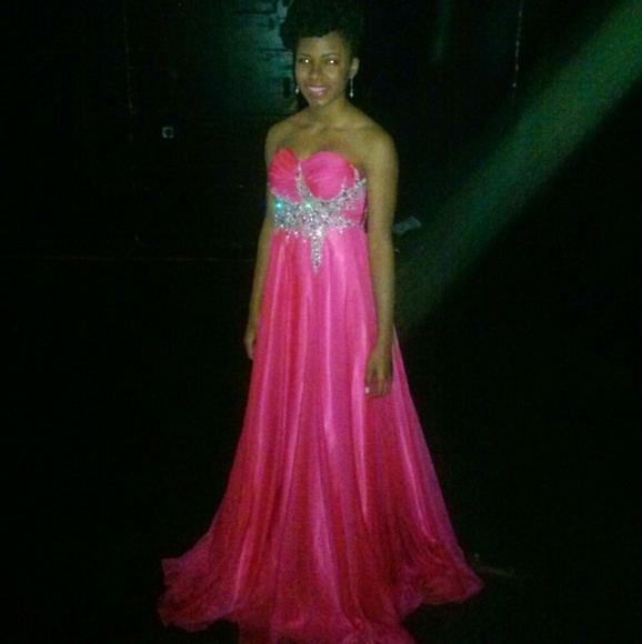 Hot Pink Prom Dresses